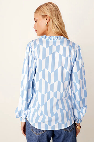 armonika Bluză pentru femei, albastru bebeluș, cu guler și mâneci lungi elastice cu volane în față ARM-25Y001015