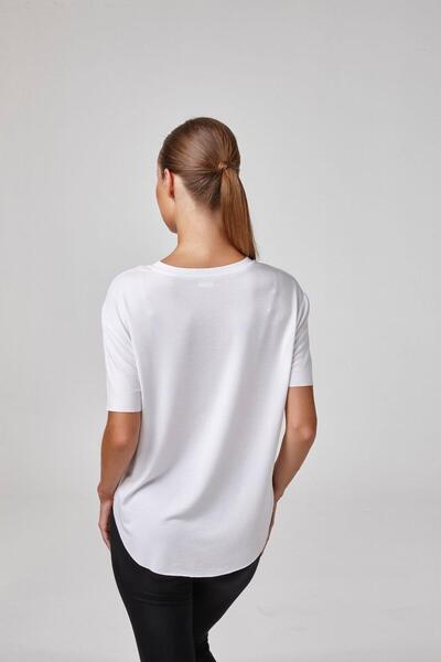 relactive Γυναικείο λευκό κοντομάνικο μπλουζάκι με στρογγυλή λαιμόκοψη Modal Basic T-shirt C1T2N5O2