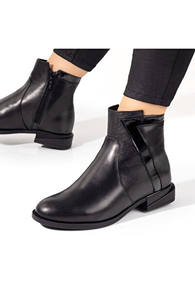 Modlet.ro Women's black leather boots with zipper MOD09864