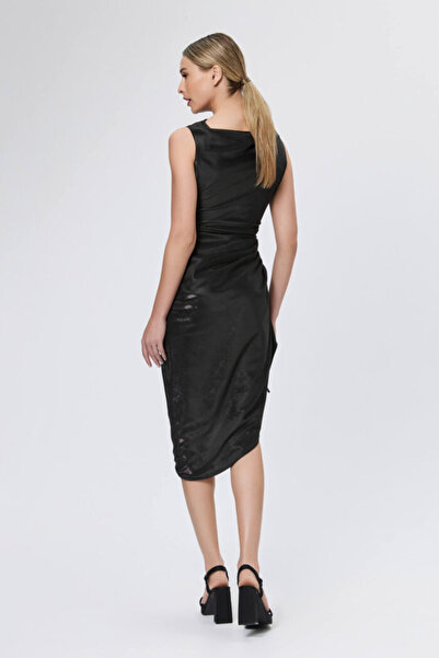 La Maison de Confiance Rochie Romelia