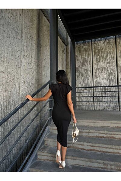 MADAMNİZ Broşlu Krep Elbise Siyah