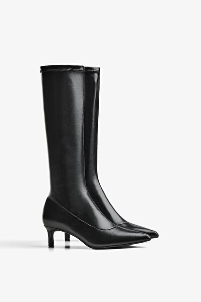 Bershka Dar kesim kısa sivri topuklu çizme