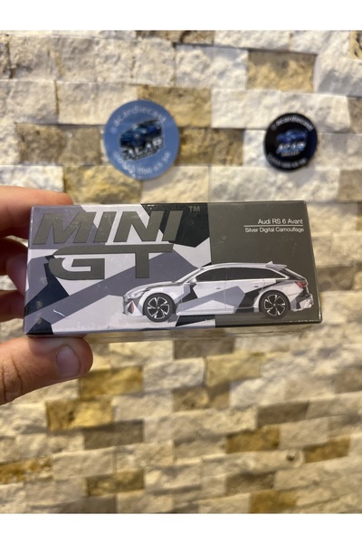 mini gt AUDI Rs 6 Avant