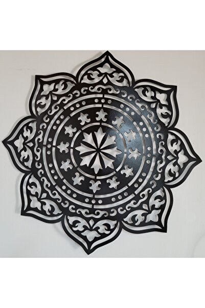 Kat Time Decor perete mandala de culoare neagră, elegant și simetric ce aduce rafinament și stil pereților.