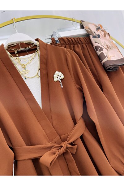 YEDİLALE ΣΕΤ ΜΕ ΜΠΟΥΦΑΝΤΑ ΚΑΙ ΠΑΝΤΕΛΟΝΙ ΜΕ ΚΟΡΔΟΝΙΑ ΣΤΗΝ ΜΕΡΗ