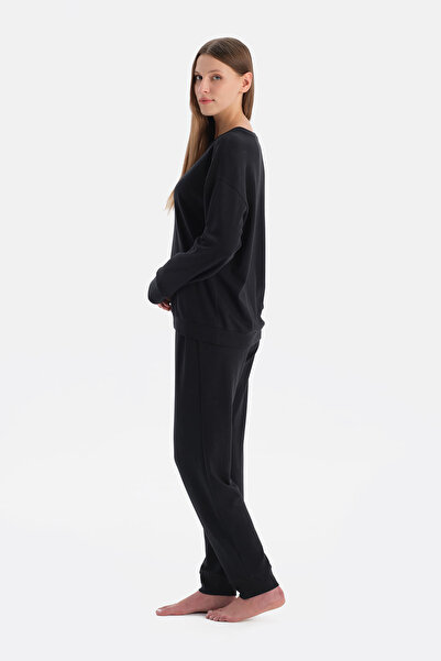 Eros Black Crew Neck Jogger Leg Celliant Pajama Set