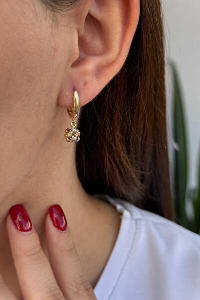 Utku Kuyumculuk 14 AYAR DORİKA TOP SALLANTILI ALTIN KÜPE