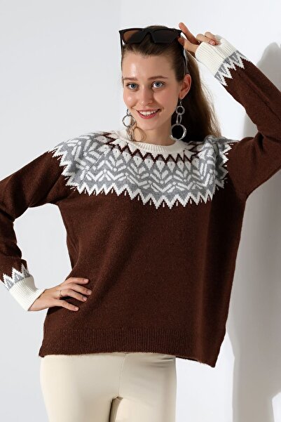 LADY HAZAL Καφέ πλεκτό πουλόβερ με μαλακή υφή και σχέδιο Hijab