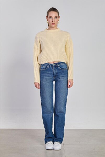 BARRELS AND OIL Women's Braided Crop Sweater - Stone Color