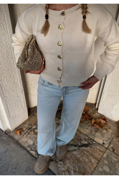 LUSHİGO Women's Heart Button Detailed Knitwear Cardigan