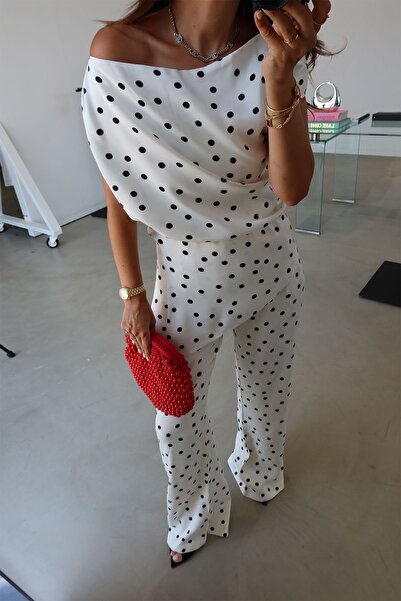 Özge Özgenç Asymmetrical Cut Polka Dot Blouse Pants Set