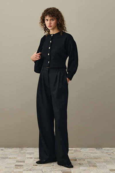 Fahhar كارديجان تريكو بأزرار ذهبية باللون الأسود