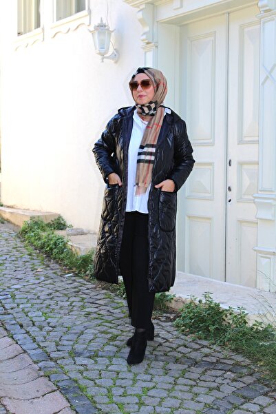 Tuğba Sarı Siyah Kapitone Uzun Cepli Kadın Mont