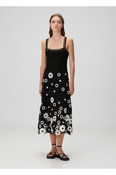 Maje Siyah Beyaz Çiçek İşlemeli Tığ İşi Midi Elbise