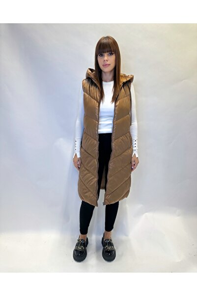 IFASTFASHION Vestă damă lungă matlasată cu fermoar și glugă – model modern pe...