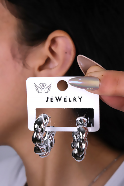 LOWEN AKSESUAR حلق فضي اللون للنساء