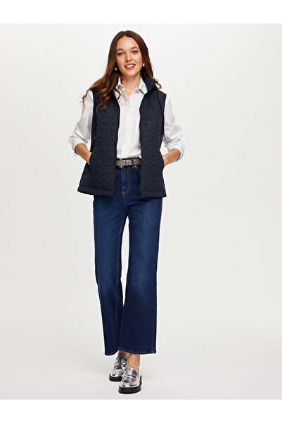 Faik Sönmez Kordon Detaylı Kapüşonlu Kapitone Yelek W26KYL004