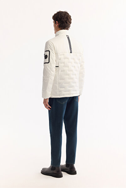 Avva Erkek Beyaz Kapüşonlu Su İtici Rüzgar Geçirmez Şişme Regular Fit Mont B006082