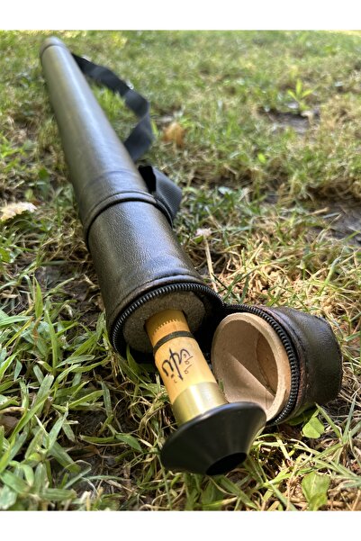 NEY ,delrin başpare kız Allah yazılı boğum sargısı kılıfı ve bakımyağı ile sol el yukarı