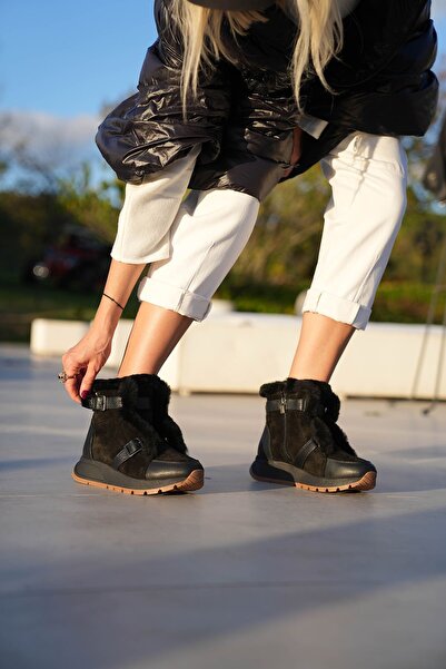 SHOEMOL SKB-044 Siyah Süet Kürklü Kadın Bot