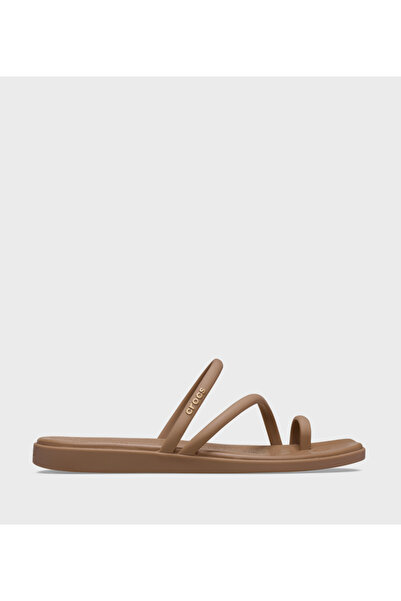 Crocs صندل ميامي شوكولاتة الحليب للنساء