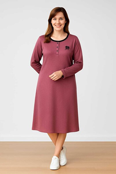 MAY MARA BÜYÜK BEDEN RAPORLU VE KIŞLIK ŞARDONLU GÖĞSÜ NAKIŞLI DANTEL DETAYLI GECELİK