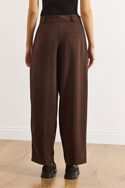 Olalook Kadın Kahverengi Cepli Pileli Balon Poliviskon Dökümlü Pantolon PNT-19000370