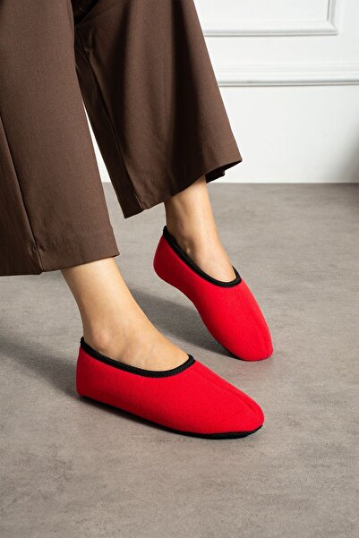 FUGA MODA Bery Red Flexible Fabric Soft Booties Ballerinas