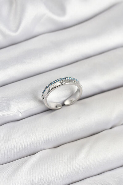 Epilons خاتم نسائي من النحاس الفضي اللون مرصع بأحجار الزركون على شكل نجمة الق...