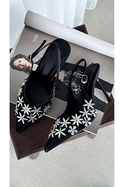 Letafia Lizza Çiçek Detaylı Topuklu Ayakkabı