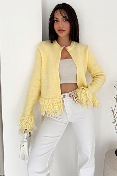 FEMELLE Kadın Sarı Triko Hırka Püskül Detaylı Boyundan Tek Düğmeli Standart Beden