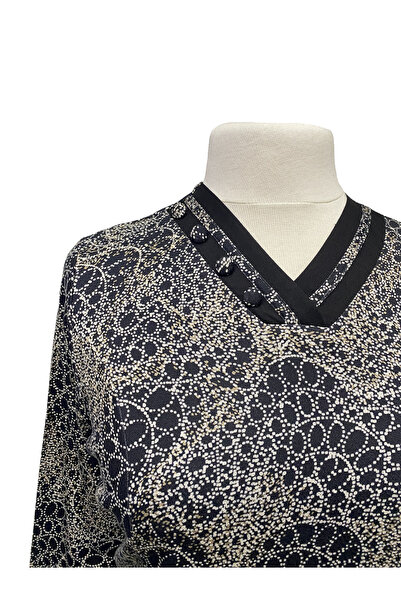 Giyinen Mağazaları Μαύρο φόρεμα Hazal με λαιμόκοψη σε σχήμα V με μοτίβο από βαμβακερό χτενισμένο ύφασμα