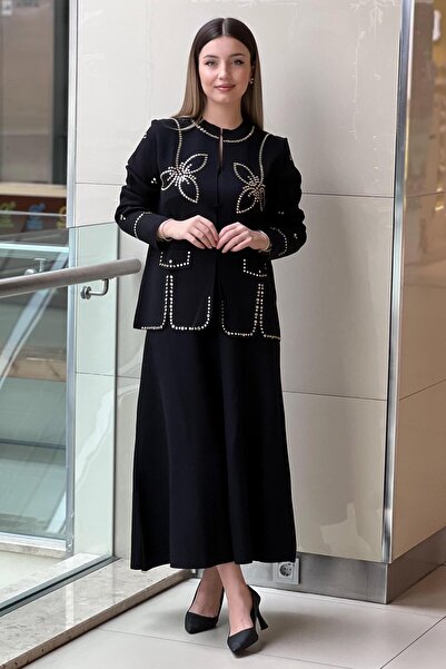 Ghisa Staple Detailed Knitwear Cardigan Skirt Set