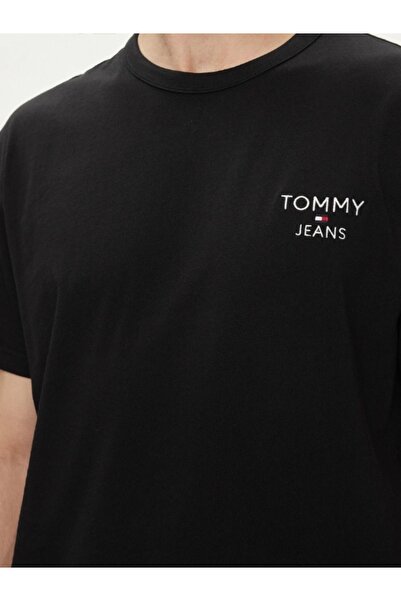 Tommy Jeans Men's T-shirt with scoop neck and Regular Fit cut, DM0DM18872, Black