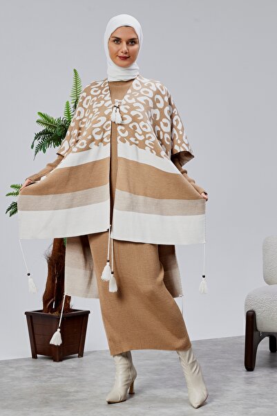 CNR TEKSTİL Leopard Printed Tricot Poncho with Tassel Accessories