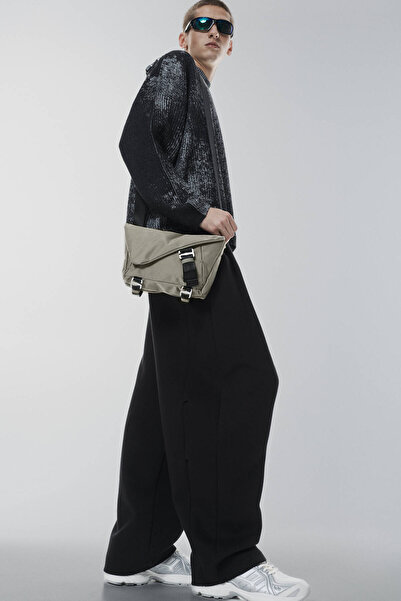 Pull & Bear Naylon kapaklı çapraz askılı çanta STWD