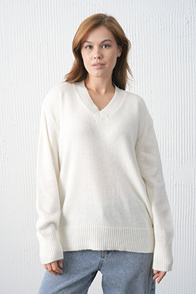 barış sülün lovebox Women's Knitwear Fabric V-Neck Long Oversized Ecru Sweater 4093