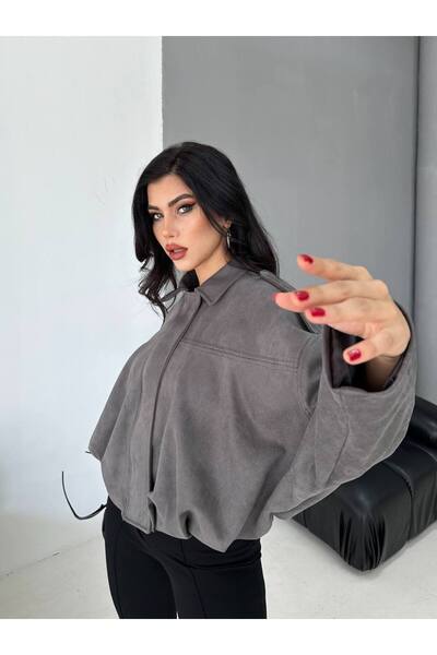 Bella Breeze سترة نسائية من الجلد السويدي بتفاصيل أنيقة وسحاب على الكتف