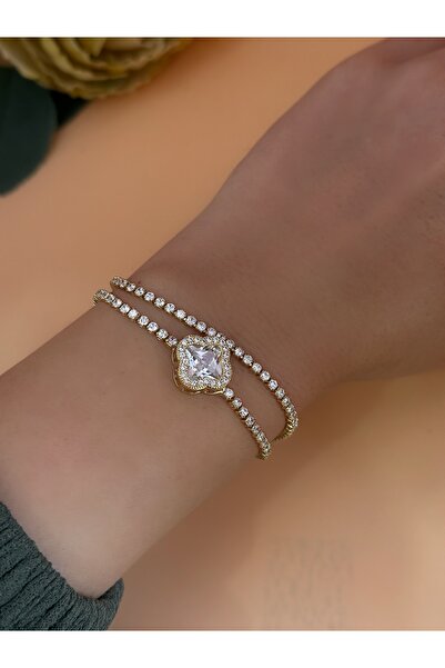 SK aksesuar سوار VIP بتصميم البرسيم المرصع بالأحجار من ماركة يونيكل