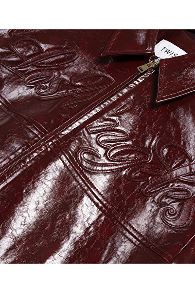 Twist Sloganli Rugan Görünüşü Ceket