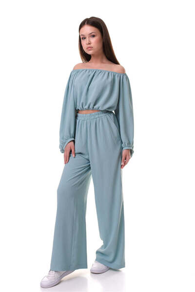 SOLLUXE ISLA - Set made of airy material, crop top and wide pants, blue, 134