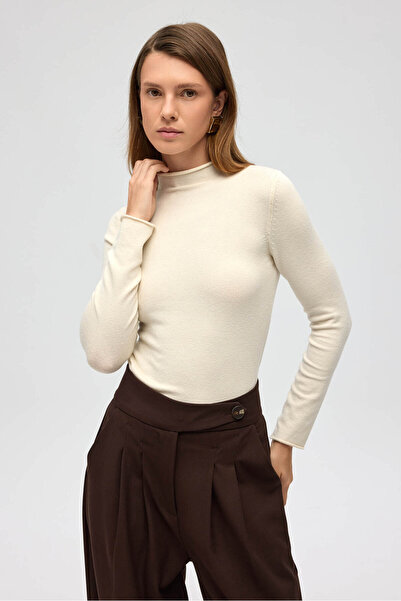 MAI STUDIOS CO. Serina Tricotaj subțire bej cu gât roșu