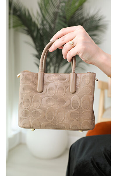 Al-Rubaie Luxury beige women's handbag - soft embossed design in faux leather for a chic feminine look