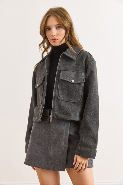 Olalook Γυναικείο μπουφάν με φερμουάρ με διπλή τσέπη με λεπτομέρεια και καπνιστή επένδυση CKT-19000484