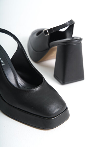 guijarro Βραδινά παπούτσια με χοντρό τακούνι με μαύρη πλατφόρμα 9 εκ.