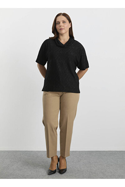 Selen Degaje Yaka Baskılı Siyah Kadın Bluz 25KSL8216
