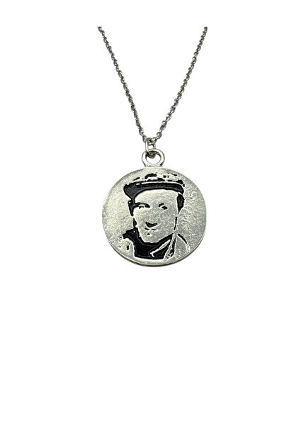Herşey Nota Historical Portrait Figured Unisex Necklace – Antique Silver Medallion Design