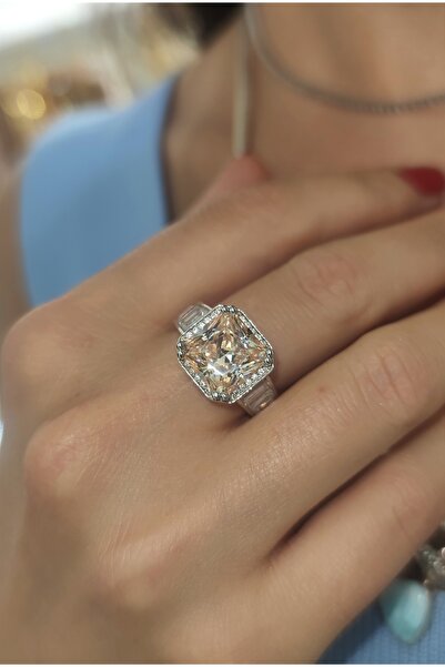 lpsankara Mozanite ve Topaz Taşlı İri Kare Motif Gümüş Yüzük