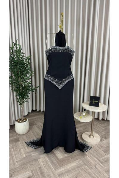 NALA FASHION فستان راقي بتصميمه