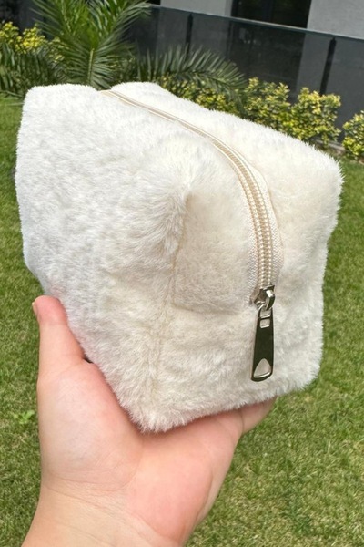 Masdala Egar حقيبة مكياج وسفر من القطيفة